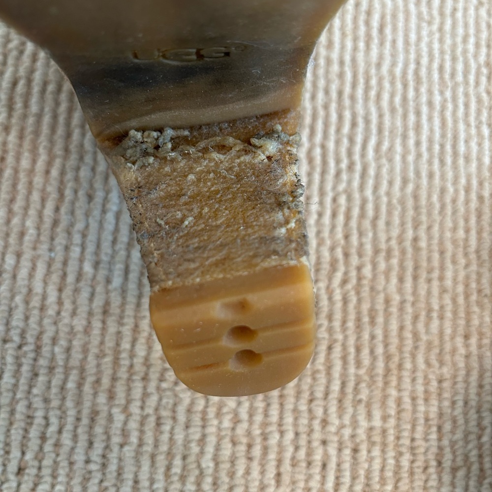 UGG Australia Calynda Brown High Heel Booties - Picture 9 of 9